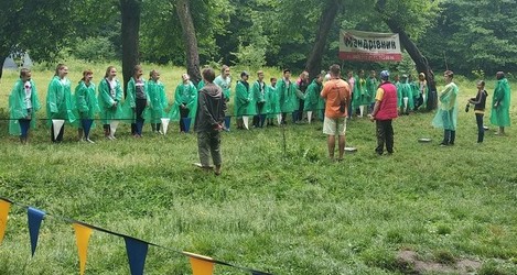 Выпускной на природе в кругу одноклассников