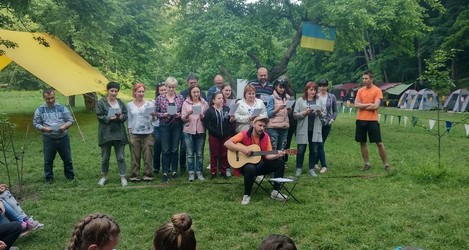 Выпускной в лесу - это здорово.